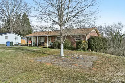 1231 2nd Street SE, Hickory, NC 28602 - Photo 4