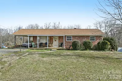 1231 2nd Street SE, Hickory, NC 28602 - Photo 1