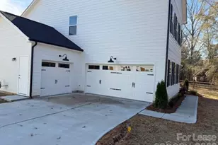 8829 Wingard Rd, Waxhaw, NC 28173 - Photo 2