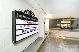 300 W 5th St, Charlotte, NC 28202 - Photo 38