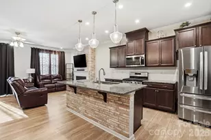 16038 Red Buckeye Ln, Huntersville, NC 28078 - Photo 4