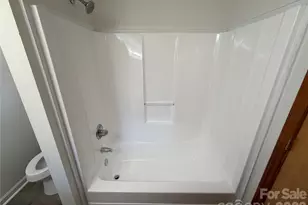 424 Holland Dr, Statesville, NC 28677 - Photo 12