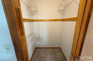 424 Holland Dr, Statesville, NC 28677 - Photo 10