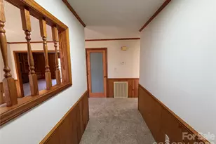 424 Holland Dr, Statesville, NC 28677 - Photo 2