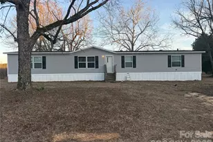 102 Dolly Moore Ln, Chesterfield, SC 29709 - Photo 1