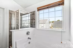 12733 Alvin Woods Dr, Charlotte, NC 28214 - Photo 28