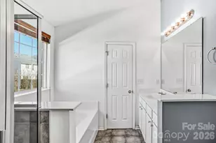 12733 Alvin Woods Dr, Charlotte, NC 28214 - Photo 32