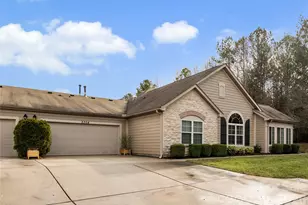 2304 Coltsview Ln, Matthews, NC 28105 - Photo 24