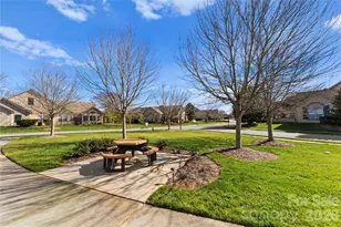 2304 Coltsview Ln, Matthews, NC 28105 - Photo 26