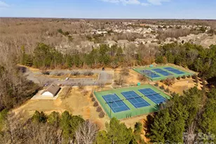 2304 Coltsview Ln, Matthews, NC 28105 - Photo 32