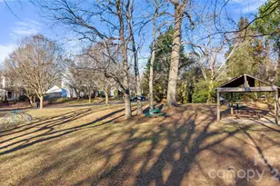 7607 Rolling Meadows Ln, Huntersville, NC 28078 - Photo 30