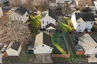 7607 Rolling Meadows Ln, Huntersville, NC 28078 - Photo 4