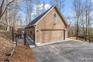 181 Beechwood Lakes Dr, Hendersonville, NC 28792 - Photo 6