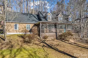 181 Beechwood Lakes Dr, Hendersonville, NC 28792 - Photo 1
