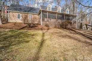 181 Beechwood Lakes Dr, Hendersonville, NC 28792 - Photo 2