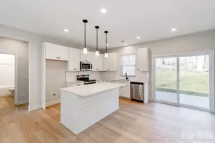 176 Whitetail Rd, Statesville, NC 28625 - Photo 2