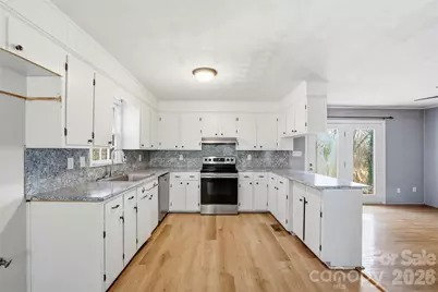 324 Pawley Drive, Charlotte, NC 28214 - Photo 6