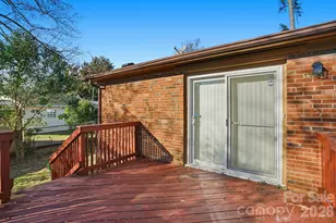 4821 Woodway Pl, Charlotte, NC 28208 - Photo 34