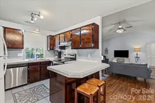 2036 Killarney Pl, Charlotte, NC 28262 - Photo 10