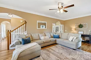 2712 25th St NE, Hickory, NC 28601 - Photo 8