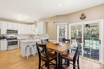 2712 25th Street NE, Hickory, NC 28601 - Photo 14