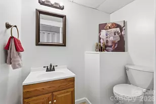 2712 25th St NE, Hickory, NC 28601 - Photo 34