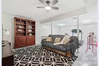 2712 25th Street NE, Hickory, NC 28601 - Photo 36