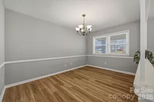 1230 18th Ave NE, Hickory, NC 28601 - Photo 8