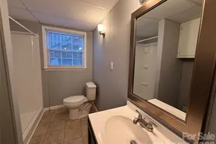 1230 18th Ave NE, Hickory, NC 28601 - Photo 36