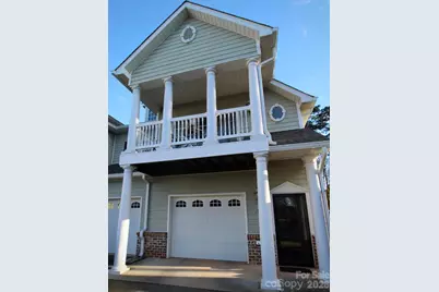 1364 21st Avenue NE, Hickory, NC 28601 - Photo 2