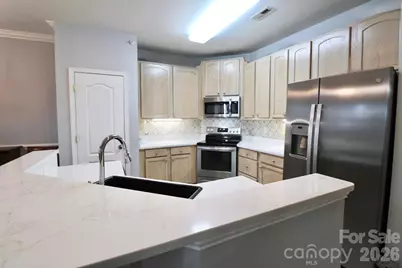 1364 21st Avenue NE, Hickory, NC 28601 - Photo 8