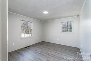 37 Cedarvilla Dr, Rock Hill, SC 29730 - Photo 10