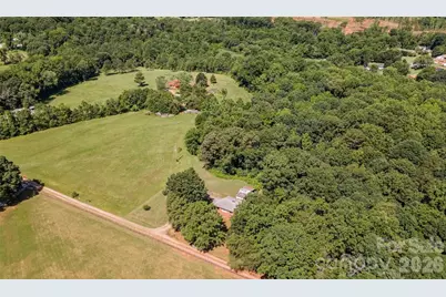 135 Bent Twig Drive, Statesville, NC 28677 - Photo 4