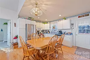 650 Creekside Dr, Maggie Valley, NC 28751 - Photo 12