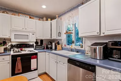 650 Creekside Drive, Maggie Valley, NC 28751 - Photo 10