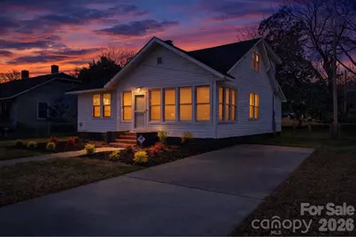 215 King Street S, Gastonia, NC 28086 - Photo 2