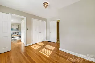 3226 Charlyne Dr, Hendersonville, NC 28792 - Photo 24