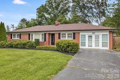 3226 Charlyne Drive, Hendersonville, NC 28792 - Photo 2