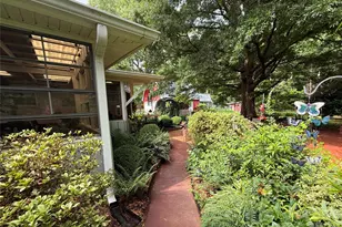 2333 Lakeview Cir, Matthews, NC 28105 - Photo 14