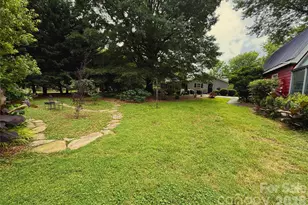 2333 Lakeview Cir, Matthews, NC 28105 - Photo 8