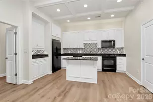 450 New Bern Station Ct, Charlotte, NC 28209 - Photo 4