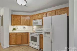 4648 Madeline Dr, Rock Hill, SC 29732 - Photo 16