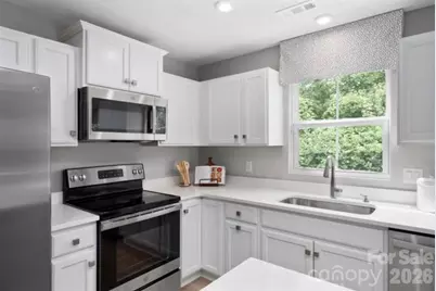 609 Nesbe Street, Lancaster, SC 29720 - Photo 2