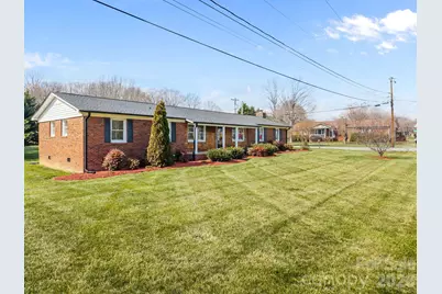 6443 Roanoke Drive, Kannapolis, NC 28081 - Photo 2