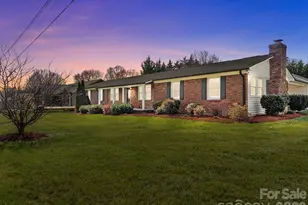 6443 Roanoke Dr, Kannapolis, NC 28081 - Photo 1