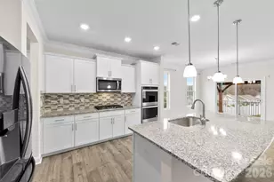 1565 Cambria Ct, Lake Wylie, SC 29710 - Photo 10