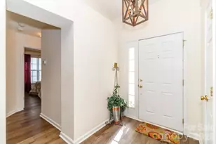 6425 Tunston Ln, Charlotte, NC 28269 - Photo 4