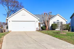 6425 Tunston Ln, Charlotte, NC 28269 - Photo 1