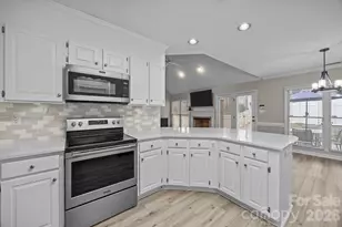 1451 Pine Needle Ln, Mooresville, NC 28115 - Photo 10