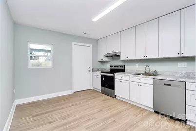 1521 Effingham Road, Charlotte, NC 28208 - Photo 8